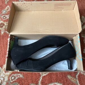 Eurosoft Tellis Black Women's Heels 8.5